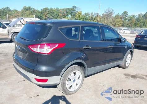 2015 Ford Escape S z USA, uszkodzony, nr VIN 1FMCU0F70FUB10193